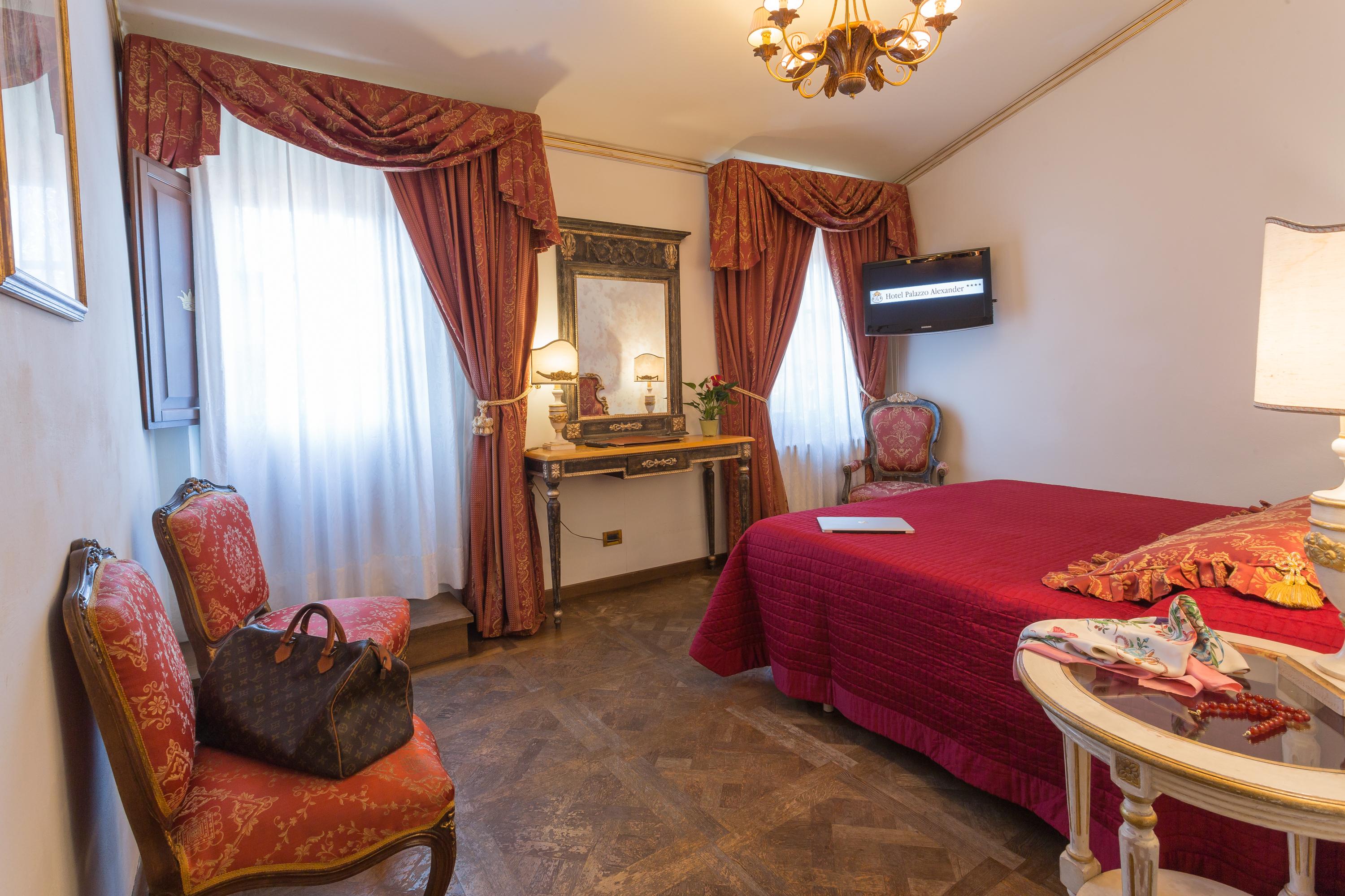 Palazzo Alexander Hotel 4*